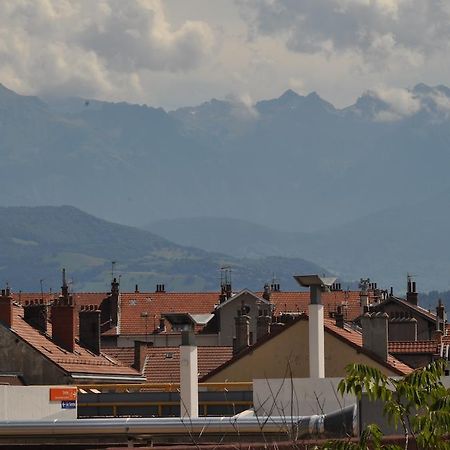 Hotel Lux Grenoble Bagian luar foto