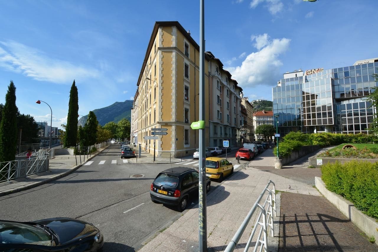 Hotel Lux Grenoble Bagian luar foto